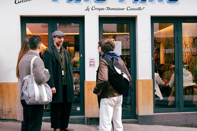 Food, wine & tragedies - The tour of Montmartre - Stop 2: Le Mur des Je taime and why romance is not just for couples
