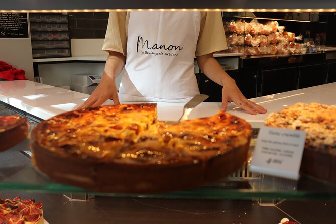 French Baking Class in a Local Montmartre Bakery - Inside a Real Boulangerie: What the 90 Minutes Feels Like