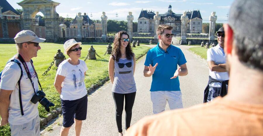 From Paris: Chateau de Fontainebleau & Vaux-Le-Vicomte Tour - Quick hits before you go