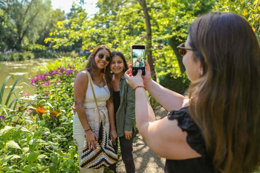 From Paris: Day Trip to Giverny & Versailles with Lunch - Why this one-day combo works