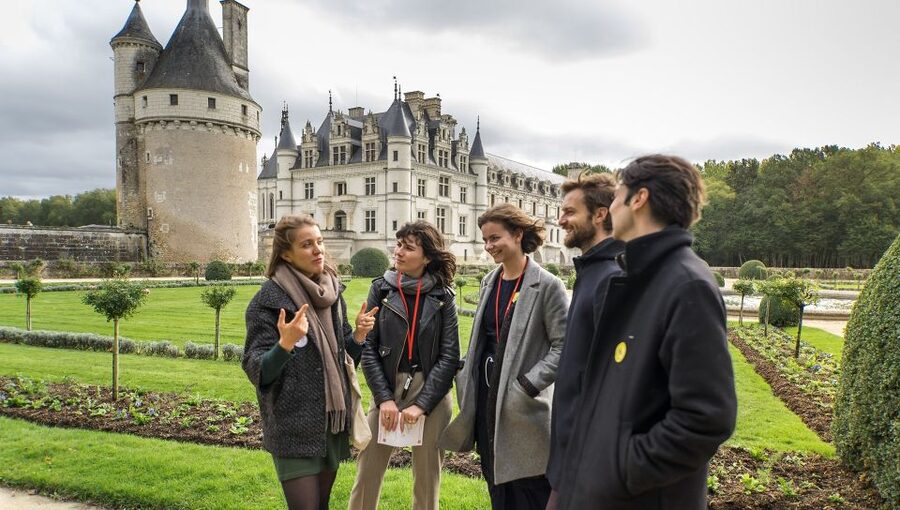 From Paris: Full-Day Loire Valley Chateaux Tour - Paris to Loire Valley: leaving fast, arriving ready to wander