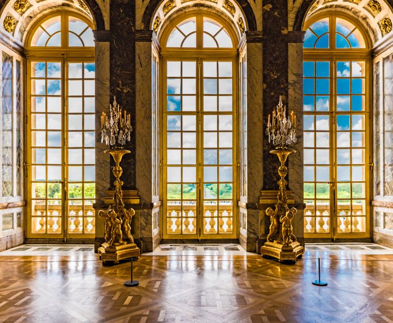 From Paris: Giverny and Versailles Palace Guided Day Trip - The Giverny village window for lunch and reset time