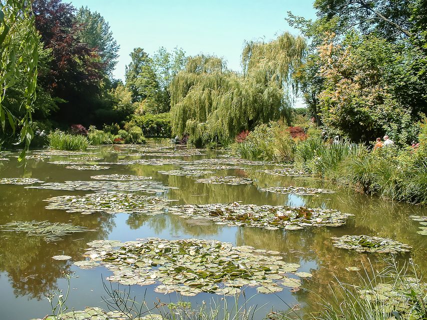 From Paris: Giverny Day Trip with Audio Guide or Live Guide - What to bring, what to wear, and what to watch for