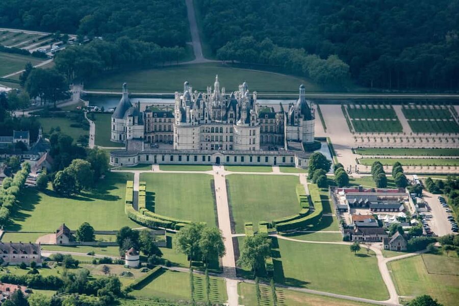 From Paris: Loire Valley Castles Day Trip With Wine Tasting - Who This Loire Day Trip Fits Best