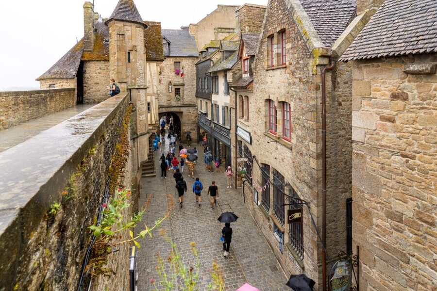 From Paris: Mont Saint Michel Day Trip with a Guide - What to Eat: Galettes, Cider, Seafood Views, and Rustic Meats