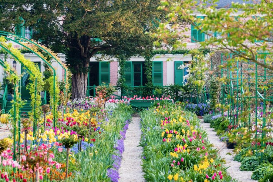 From Paris: Private Trip to Giverny, Monet's House & Museum - Skip-the-line entry and what it saves you