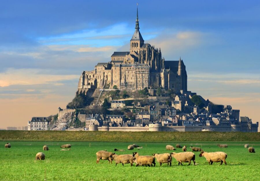 From Paris: Small-Group Mont St Michel Tour & Cider Tasting - Mont St-Michel Arrival: How to Use Your Two Hours