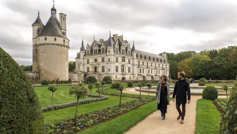 From Paris: Small-Group Tour of Loire Castles - Entering the Loire from Paris with a small-group plan that actually works