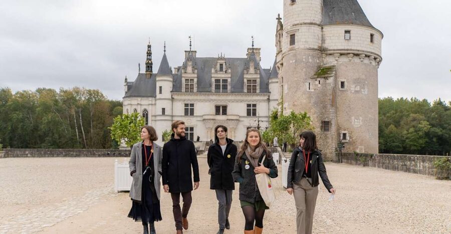 From Paris: Small-Group Tour of Loire Castles - The ride time, meeting point pickup, and lunch break you should plan for