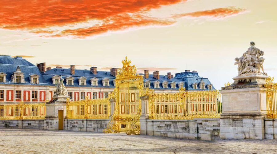 From Paris: Versailles Full-Day Guided Tour with Lunch - Group size, guides, and the VIP feel you might get