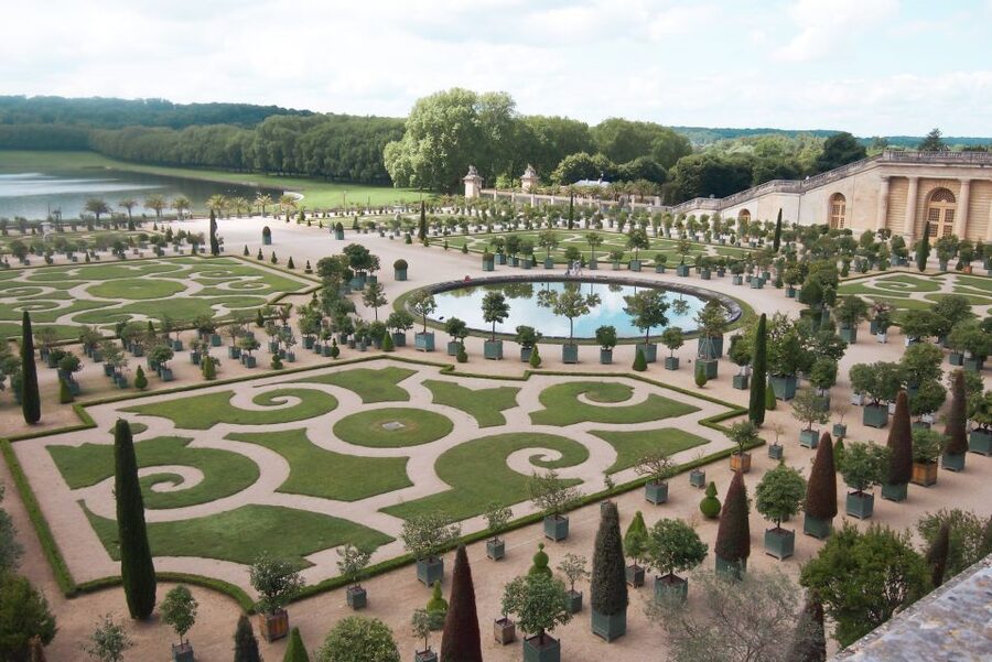 From Paris: Versailles Full-Day Trip by Train - A 9-hour Versailles day trip by train, and how to make it feel easy