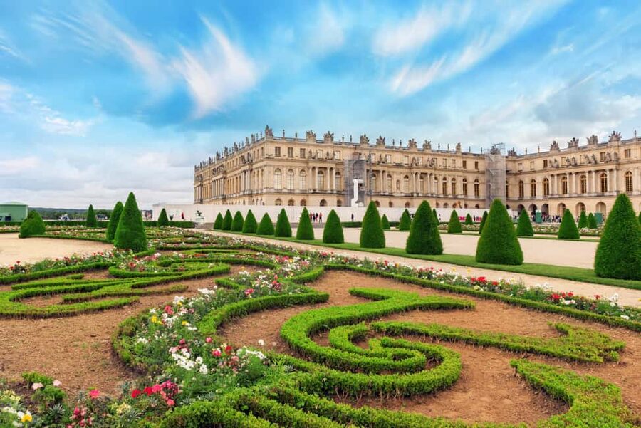 From Paris: Versailles Palace & Gardens with Transportation - Musical Gardens and fountain shows, April to October only