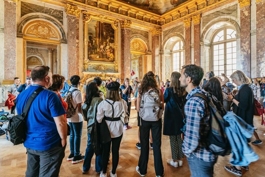From Paris: Versailles Palace Guided Tour & Gardens Access - Palace free time: how to make your 30 minutes count