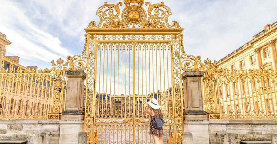 From Paris: Versailles Palace Self Guided & Gardens tickets - Air-conditioned ride from near the Eiffel Tower