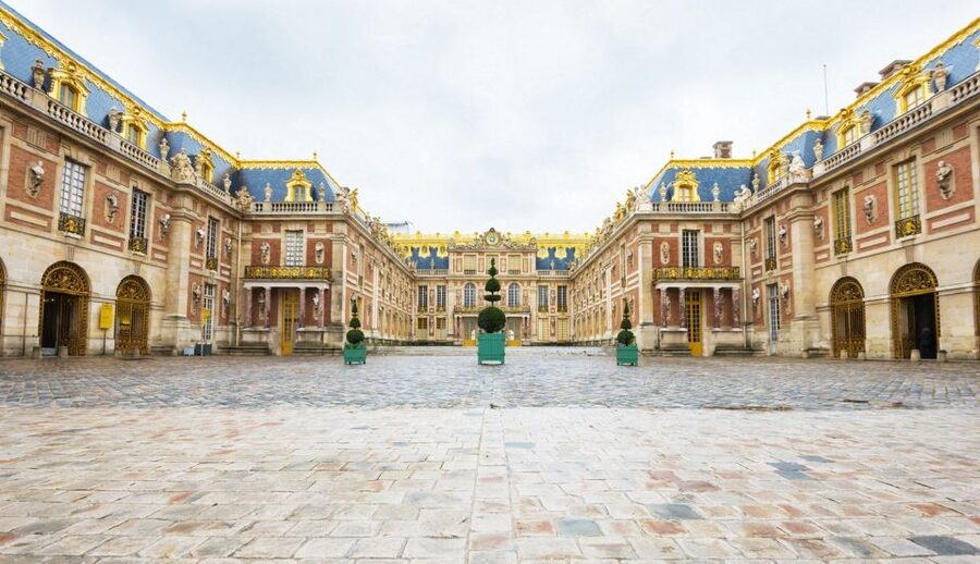 From Paris: Versailles Palace Small Group Half-Day Tour - What the 4 hours really means on the ground