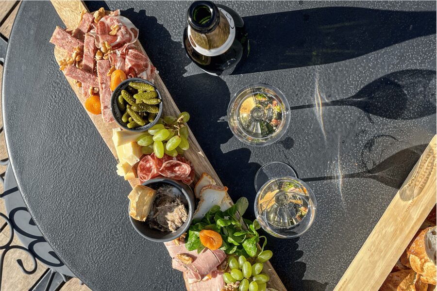 From Paris: Wine Day trip to SANCERRE w 10 Tastings & Lunch - Tasting in the vines: seasonal, scenic, and unforgettable when it’s on