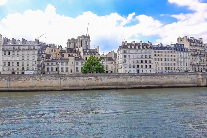 Full Day Paris City Pass: 50 Museums, Unlimited Hop On/Off Cruise - Eiffel Tower start: Trocadéro views and an easy first win