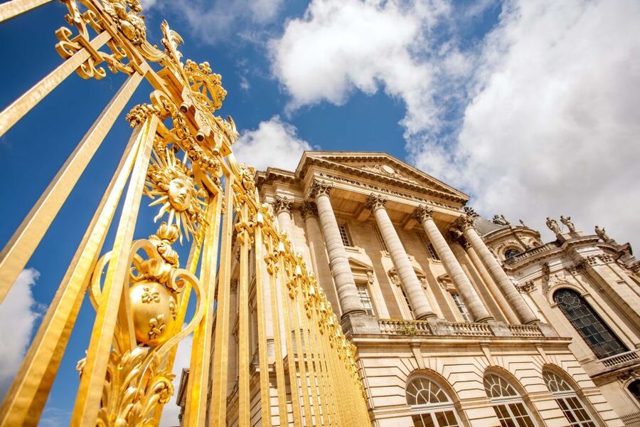 Gardens of Versailles Walking Tour & Palace Entry - Meeting at 10 Avenue du General de Gaulle: Where the Day Starts