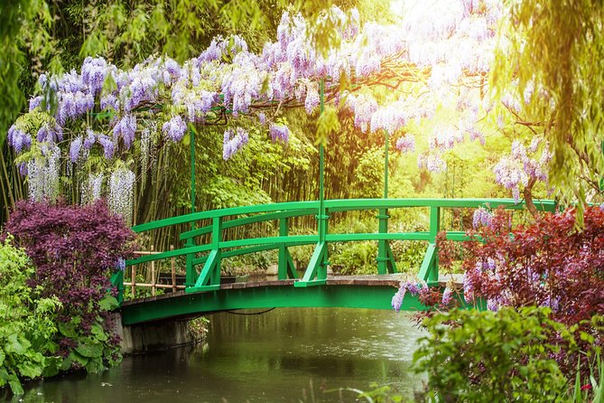 Giverny Day with Monet Foundation Audio Guided Tour from Paris - Musée des Impressionnismes: A Short Walk That Adds Context