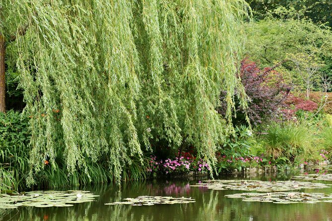 Giverny Half-Day Small-Group Tour from Paris – Max 7 Guests - Giverny Village Free Time: Shops, Cafes, and Choosing Your Add-Ons