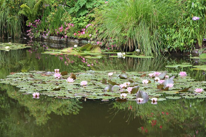 Giverny Small-Group Minivan with Hotel Pickup or Meeting Point - Monet’s House and Gardens: Freedom Is the Point (and the Tradeoff)