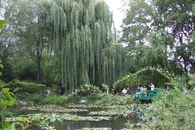 Giverny Small-Group Minivan with Hotel Pickup or Meeting Point - Price and Value: What You Are Actually Paying For