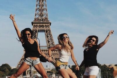 Guided and Private Tour of Paris by Golf Cart