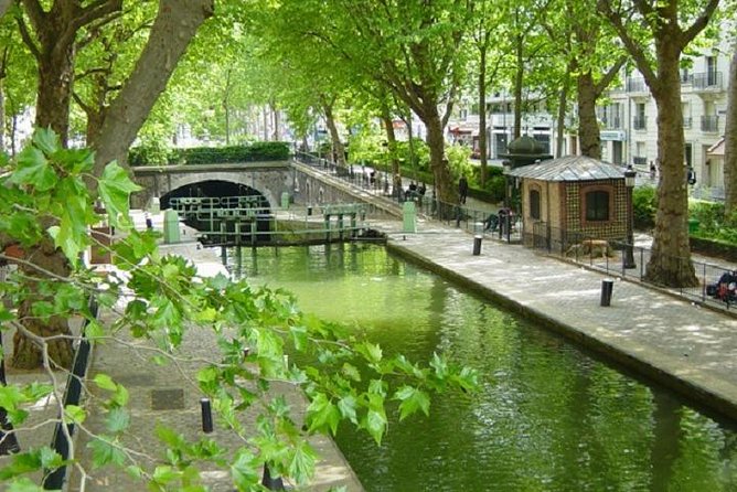 Guided Cruise The Old Paris on Canal Saint Martin - Key moments that make this cruise worth your time