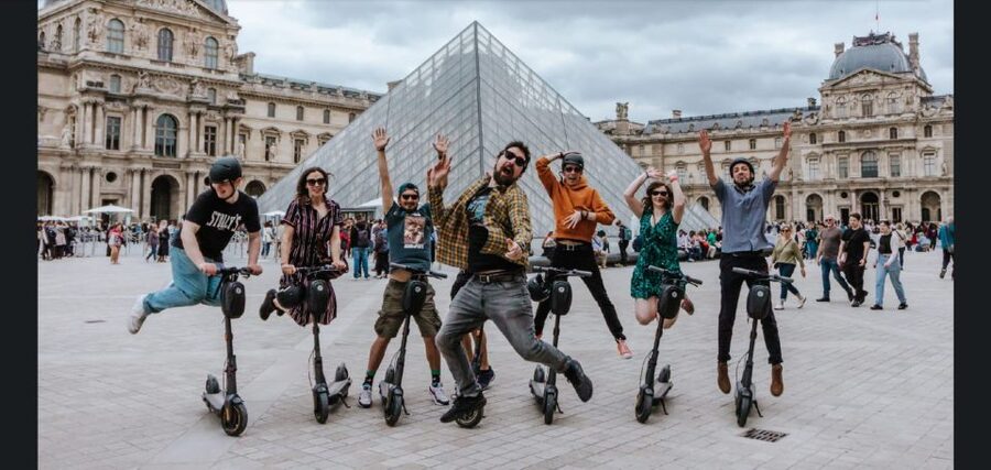 Guided Electric Scooter Tour of Paris - Notre Dame area and the islands: Île de la Cité and Île Saint-Louis