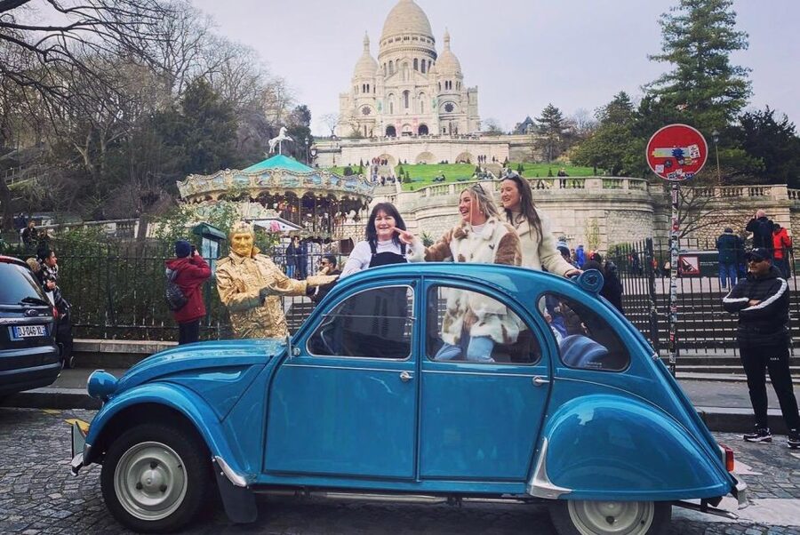 Guided Tour of Paris in Classic Convertible - Notre-Dame break and the Seine feel with wheels