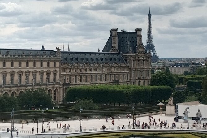 Guided tour of the Louvre Museum with tickets included - Louvre in Two Hours: what you’re really buying