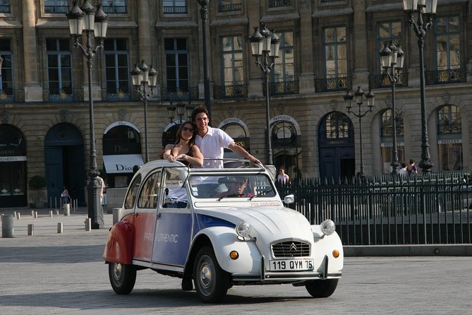 Half day trip in Paris in a vintage and convertible car with a Parisian - Pickup flexibility makes the tour easy to start