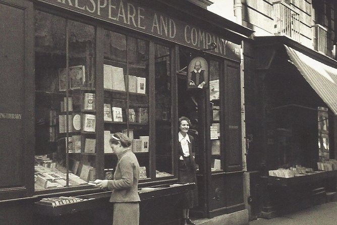Hemingway in Paris - Small Group Walking Tour - Le Select and Montparnasse cafés for your final hour