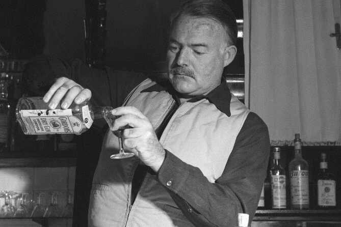 Hemingway in Paris - Small Group Walking Tour - Price and logistics: what $120.15 buys you