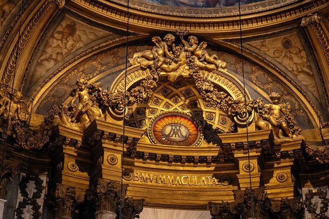 Highlights & Hidden Gems of Ile de Cité & the Left Bank: Private City Tour - Sainte-Chapelle Windows and the Ile de Cité View From Street Level