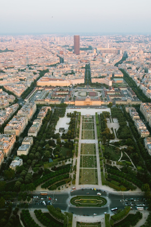 Highlights of Paris Bike Tour in English or Dutch - Tuileries to Musée d’Orsay: gardens, art zones, and easy photo flow