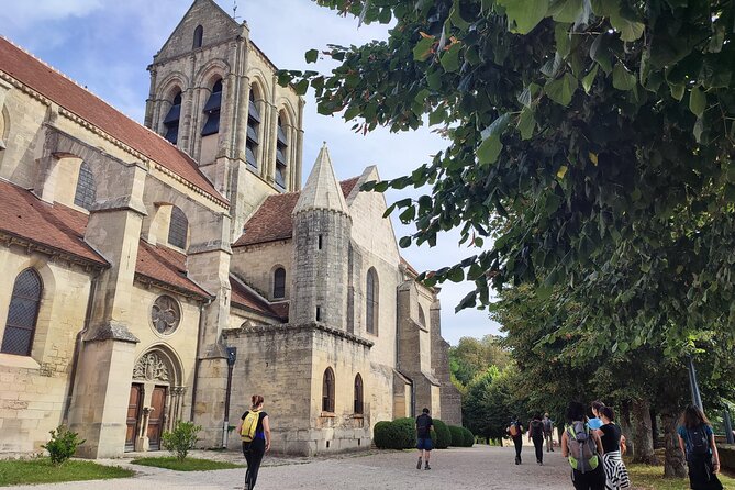 Hiking Adventure in Van Gogh's Footsteps with 6 miles walk - Quick hits before you go
