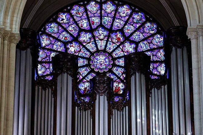 Inside Notre-Dame Tour with a Licensed Guide - Inside the cathedral with a licensed guide