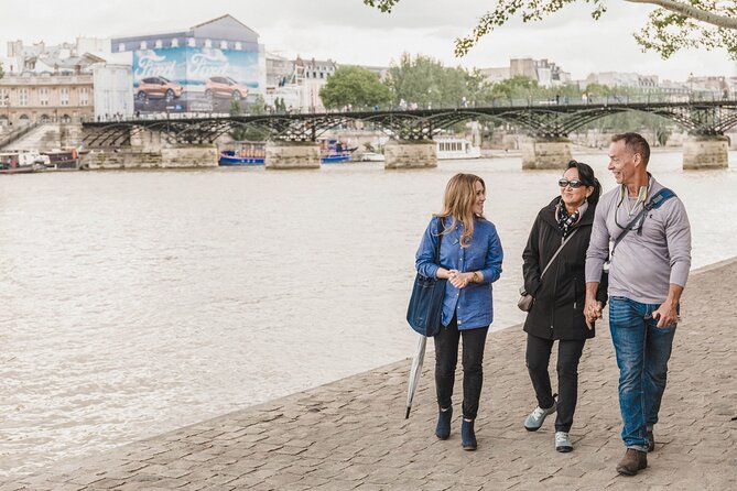 Inside Notre Dame Tour with Small Group City Stroll - Conciergerie Outside: Prison History, Revolution Echoes, and Marie Antoinette