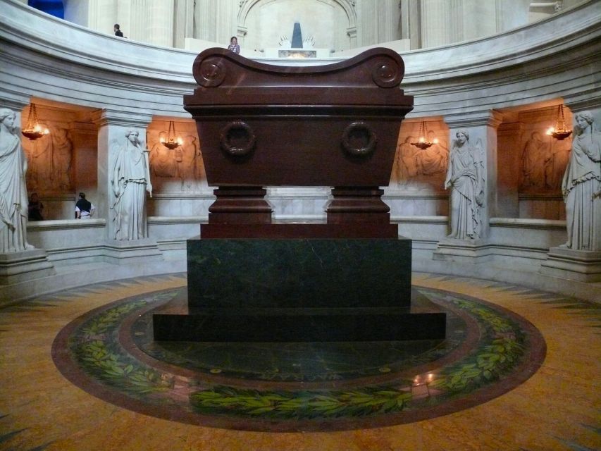 Invalides Museum - WWI & WWII - Guided Tour up to 8 guests - How Much Value $156 Buys in 2 Hours