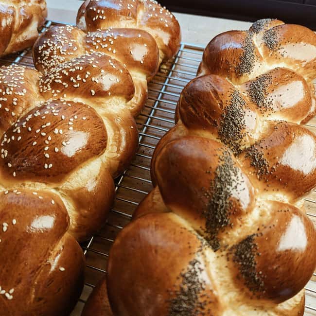 Jewish Marais - Yiddish world : Walking tour and pastries - The Pletzl area: Rue des Rosiers and the street-level story you can actually feel
