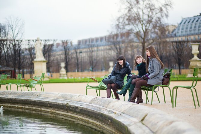 Kickstart Paris Private Tour. City Highlights for Newcomers - Louvre and Tuileries: quick hits between famous backdrops