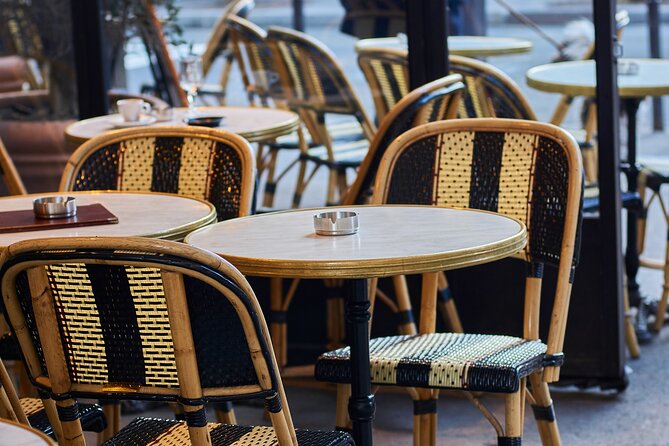 -Kids friendly- Eat, play, love Montmartre: 3H Walking Food Tour - Why this Montmartre food tour feels different from a usual walking show
