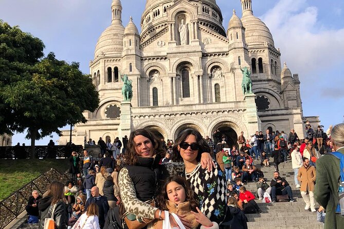 -Kids friendly- Eat, play, love Montmartre: 3H Walking Food Tour - Stop 1, Lamarck-Caulaincourt: architecture plus shop tastings off the main routes