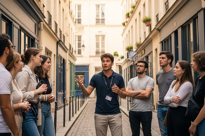 Latin Quarter Highlights Walking Tour with Notre Dame Entry - Les bouquinistes and Shakespeare and Company: literary Paris in real place