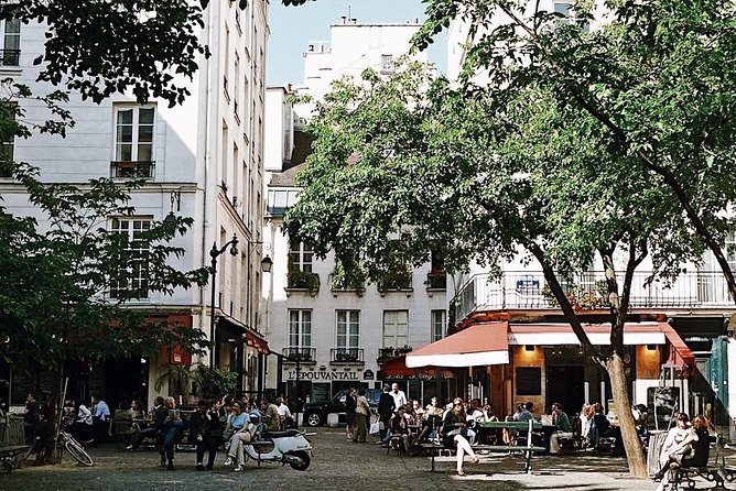 Le Marais District & Jewish Quarter - Exclusive Guided Walking Tour - Rue des Francs Bourgeois and the Pletzl feel real, not staged