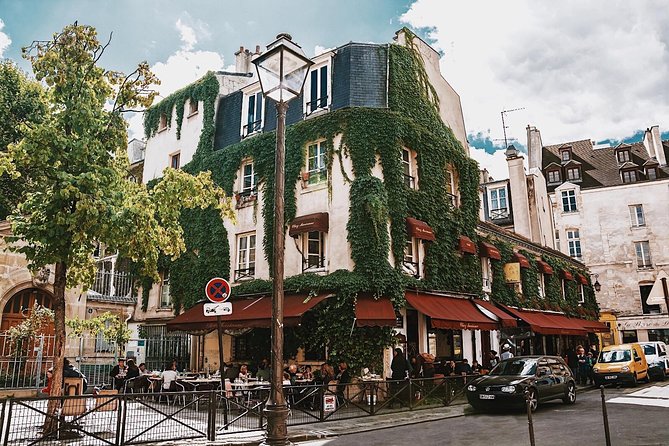 Le Marais District & Jewish Quarter - Exclusive Guided Walking Tour - Musée Carnavalet and Hôtel Carnavalet: Paris told through the objects