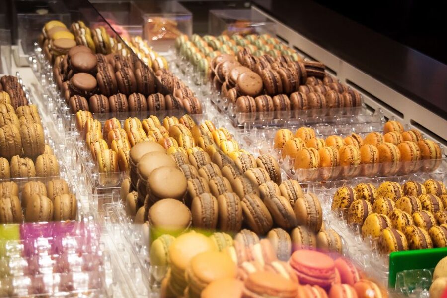 Le Marais: Pastry and Chocolate Food Tour - The 1001 spices shop: where savory sneaks into the sweetness
