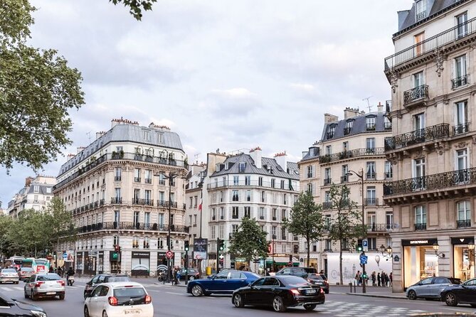 Le Marais Private Walking Tour with a Local, Explore its Old World Charm - Passageways, secret corners, and the fun side of Le Marais