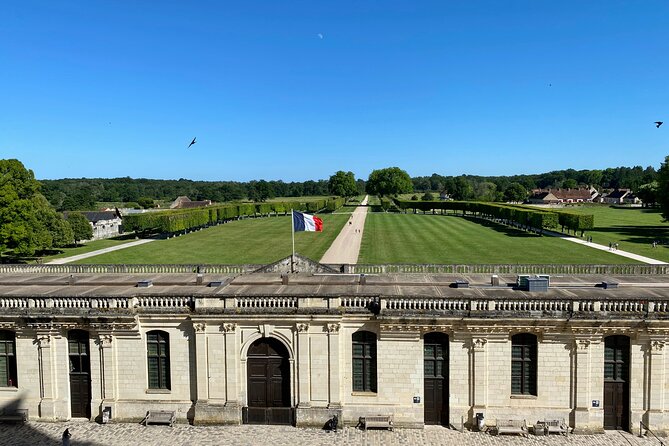 Loire Valley Castles Chenonceau Amboise & Da Vinci Small Group - Château Royal d’Amboise, Histopad, and Leonardo’s burial site